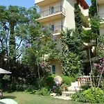 Otel Emel *