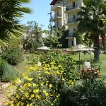 Emel Otel Güzelçamlı