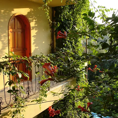 Emel Hotell Guzelcamlı